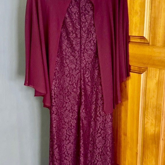 Formal Gown ~ Perfect “Mother of” Dress - Picture 2 of 2